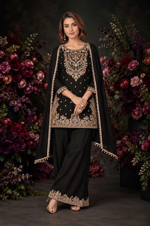 Aurraa Kabool Chinon Embroidered Pakistani Suit