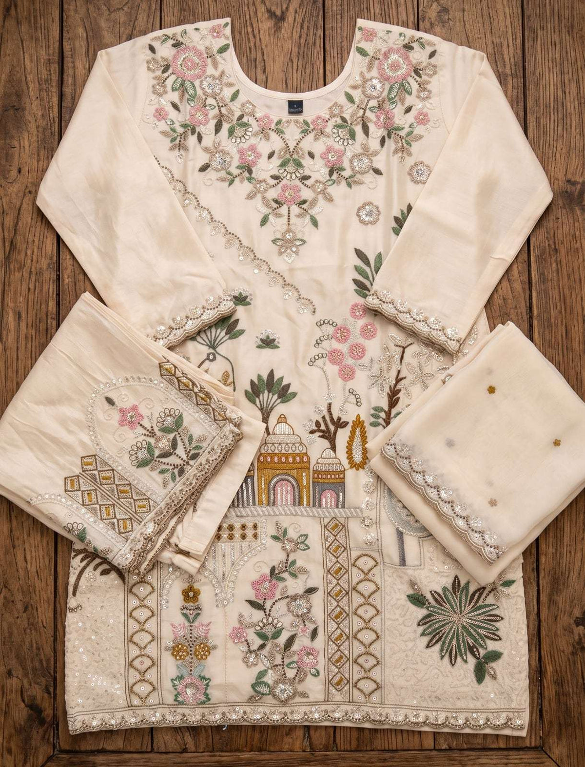 AURRAA SHEELA Silk Embroidery Pakistani Suit Set - Amrah Wholesale