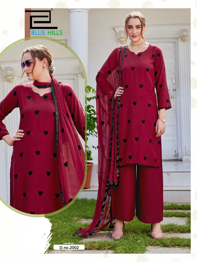 BLUE HILLS ZEENAT Rayon Thread Work Kurti Pant Dupatta Set