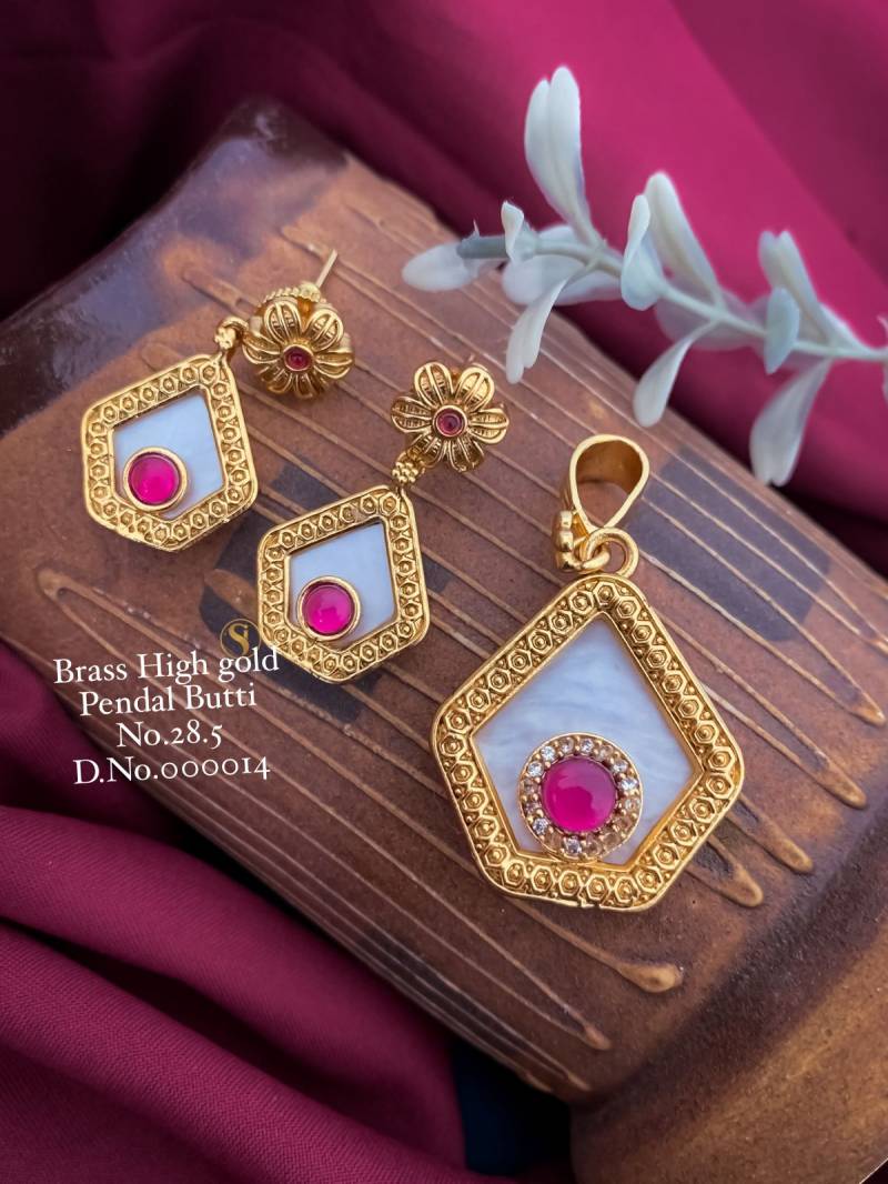 Brass High Gold Pendal Butti 4