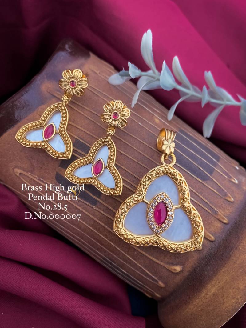 Brass High Gold Pendal Butti 4