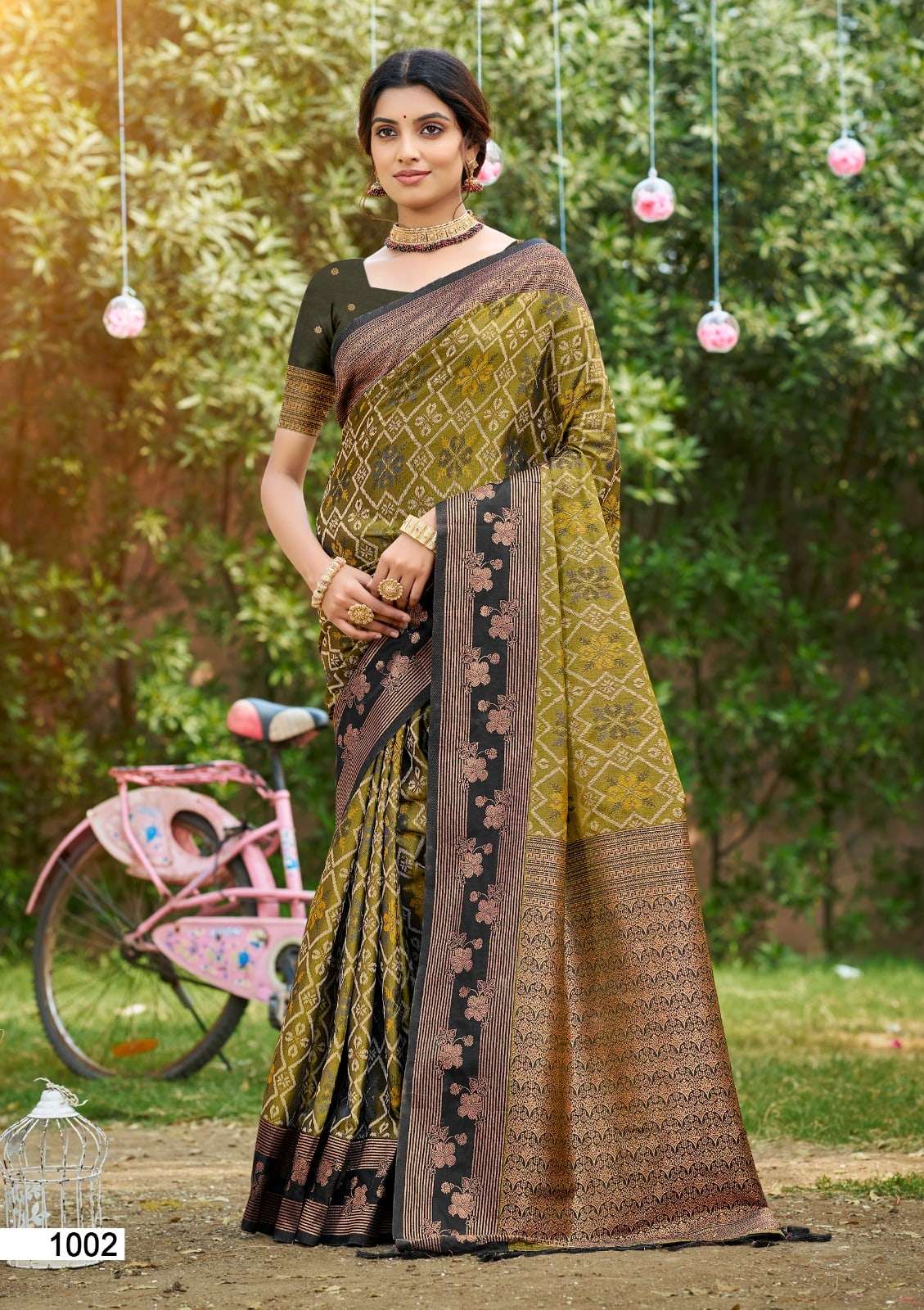 Bunawat Kritiks Silk