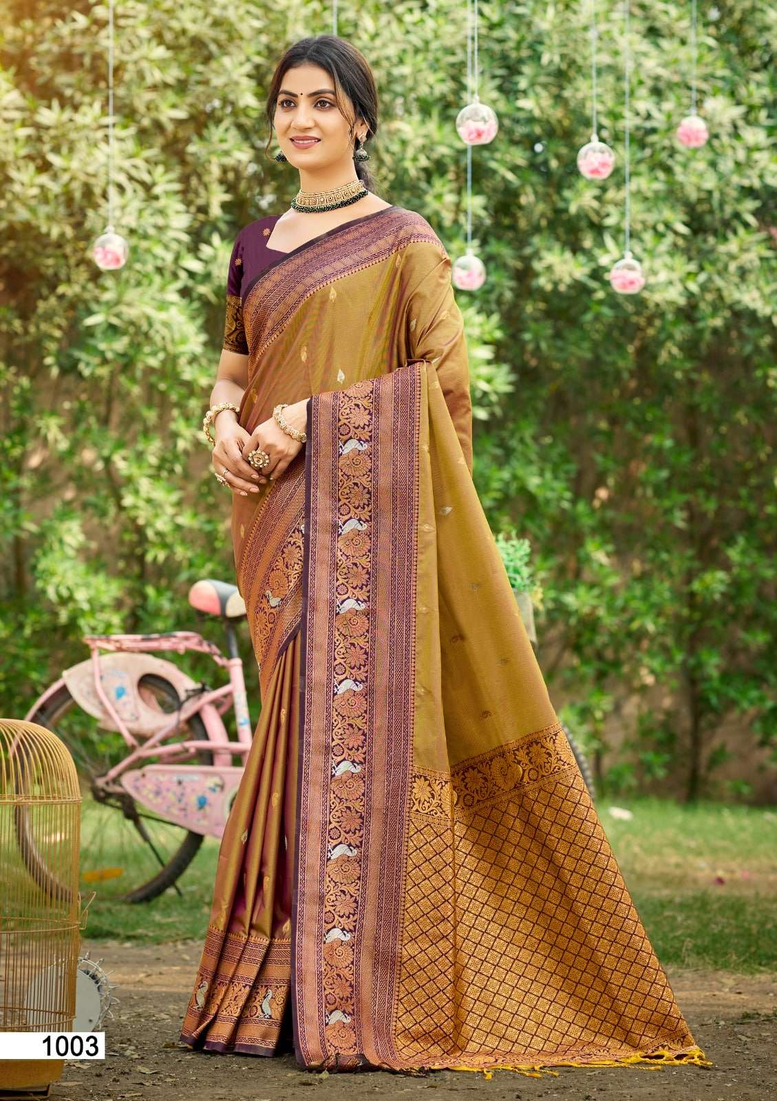 Bunawat Tanishka Silk