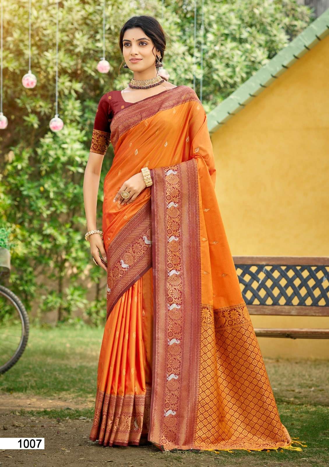 Bunawat Tanishka Silk