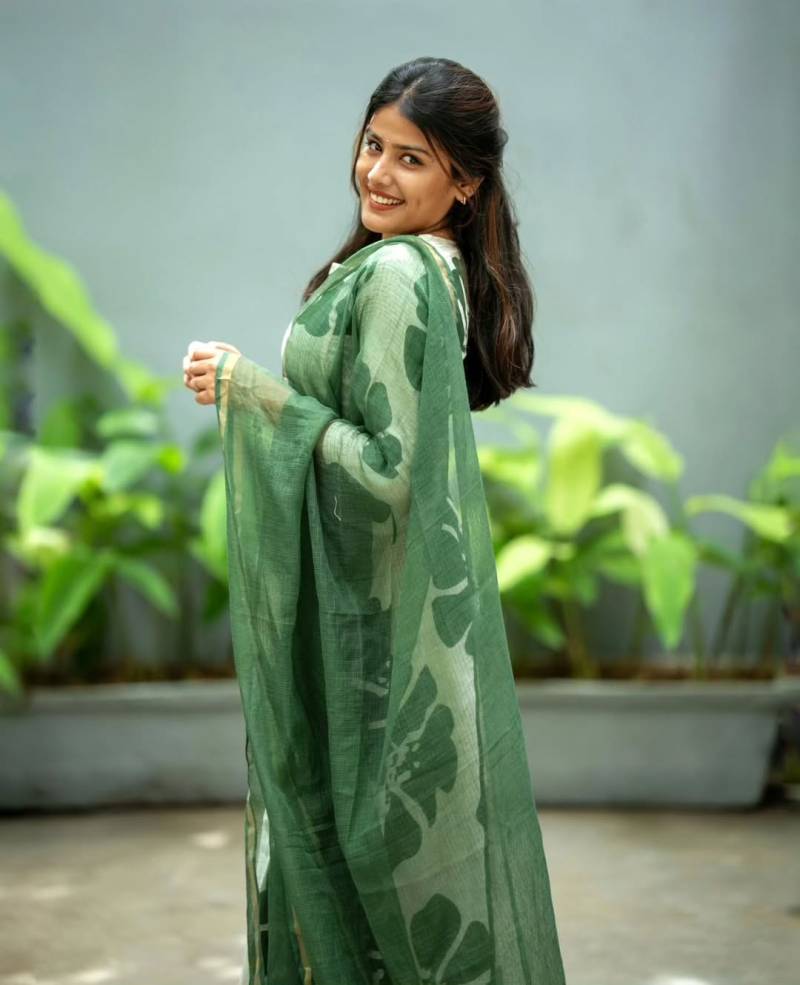 Dhruvi 350