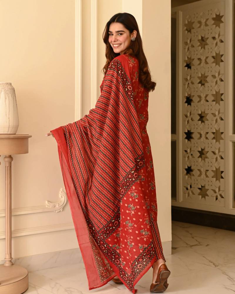 Dhruvi 377