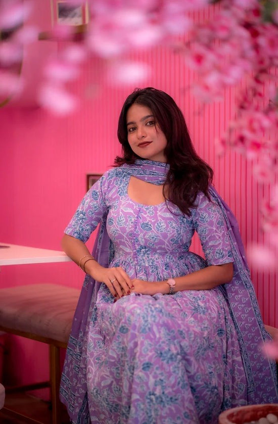 Dhruvi 379
