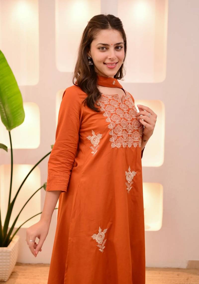 Dhruvi 385