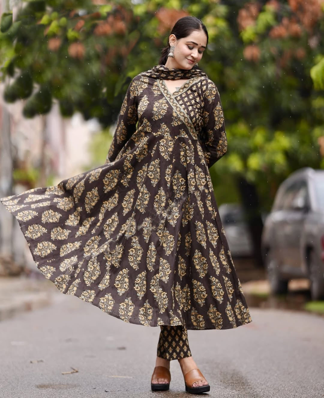 Dhruvi 392