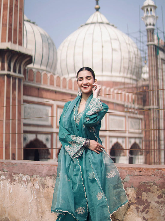 Dhruvi 462 Viscose Embroidered Kurti Pant Dupatta Set