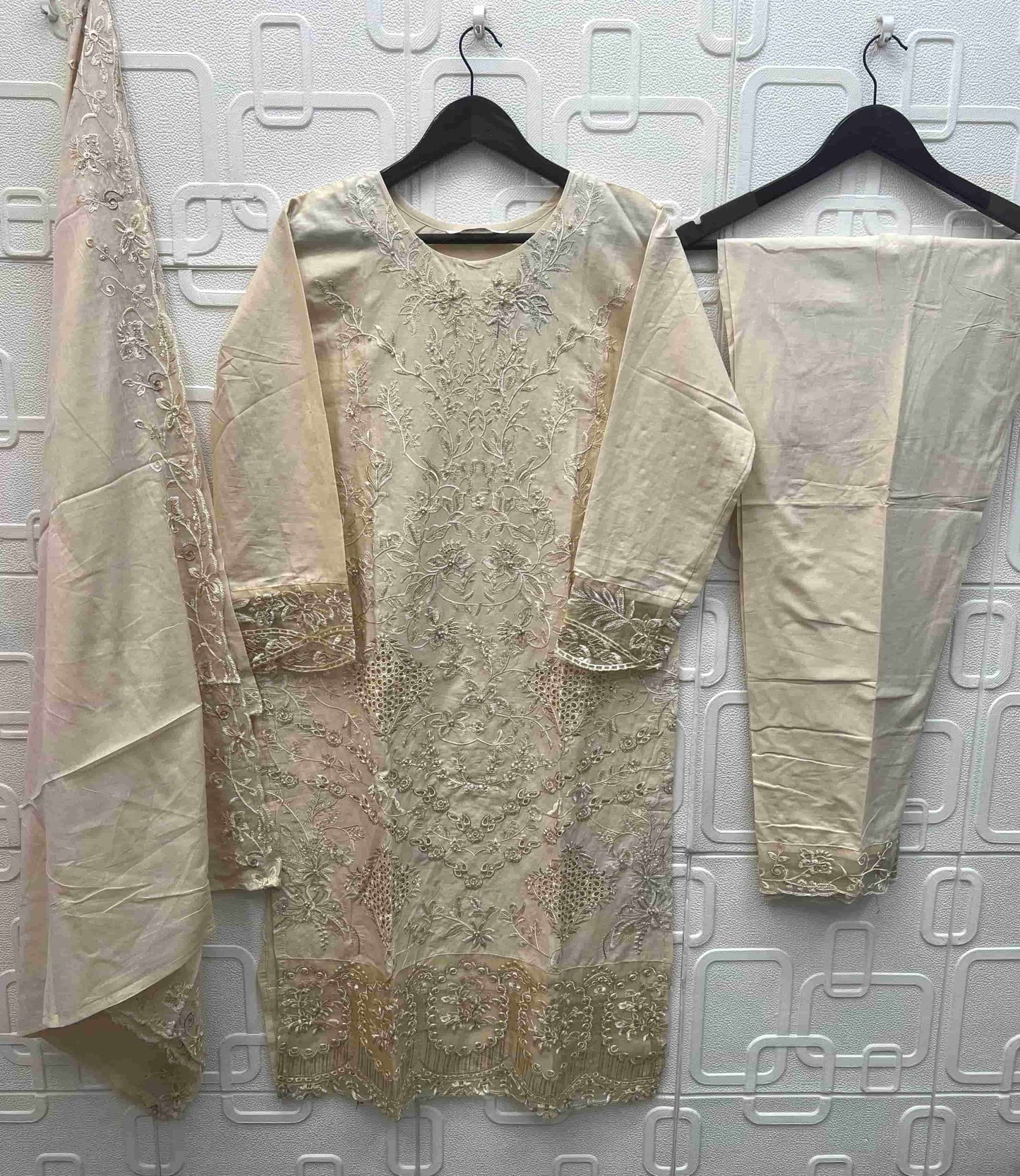 Elan Lawn Studio E - 24 Salwar Suit Set - Amrah Wholesale