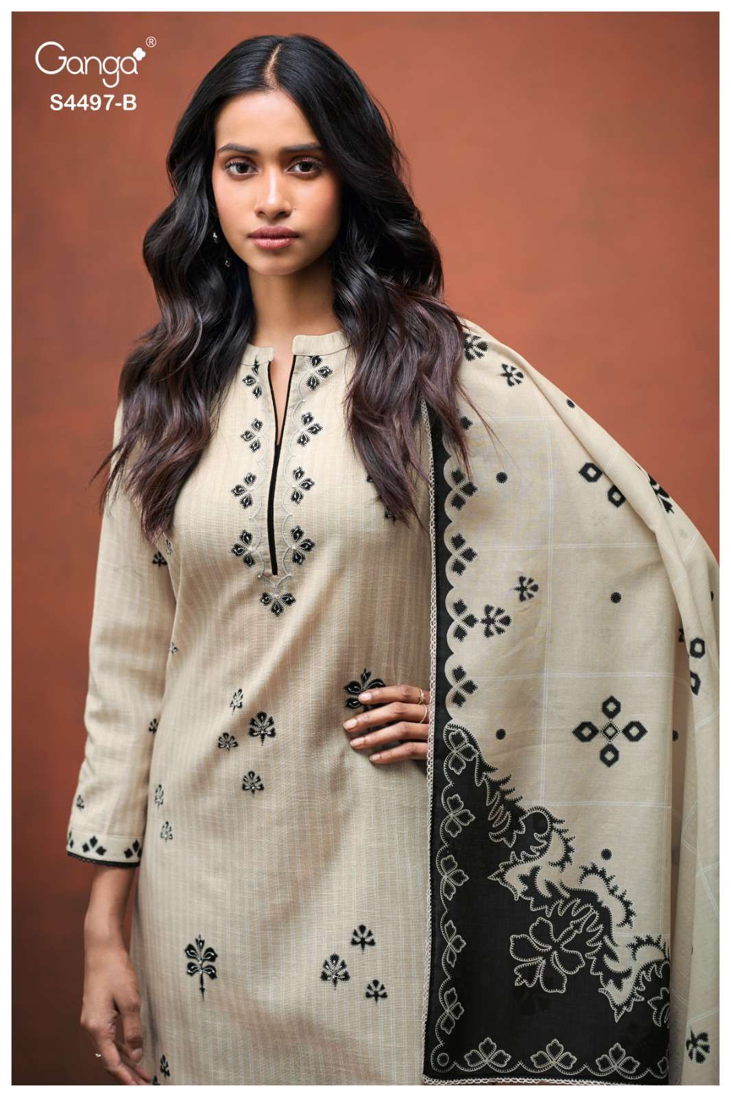 Ganga Fashion Dreera 4497