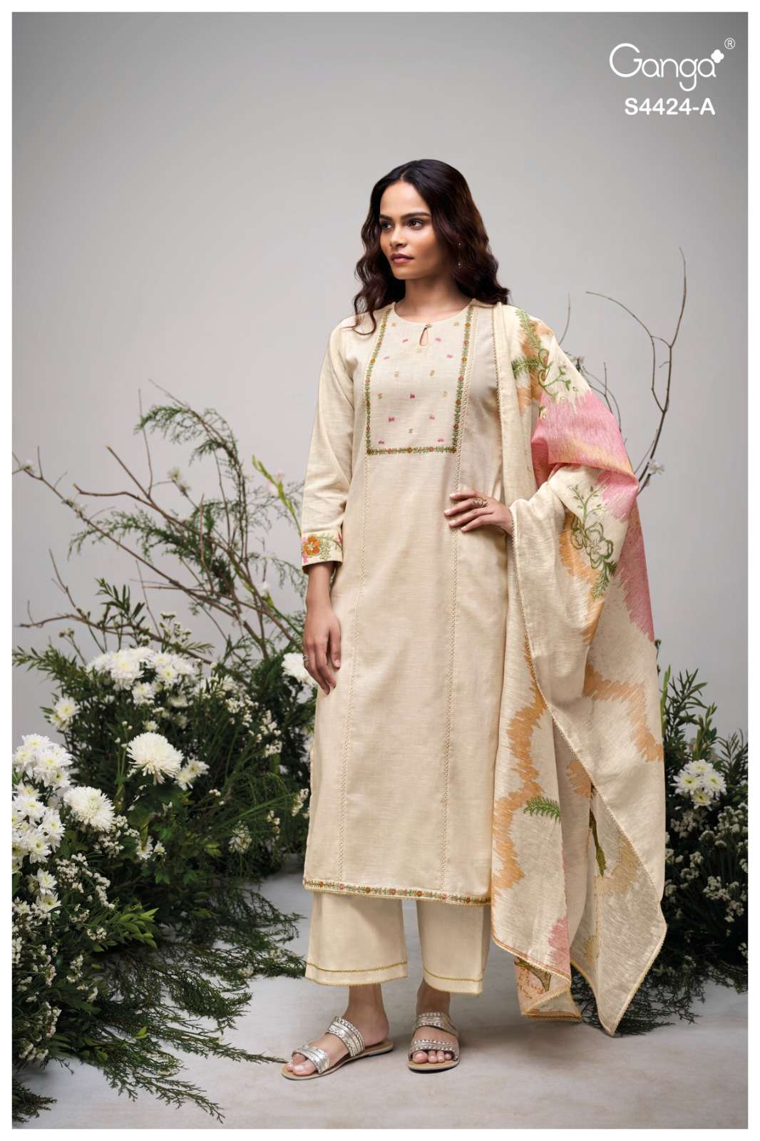 Ganga Fashion Airaah 4424