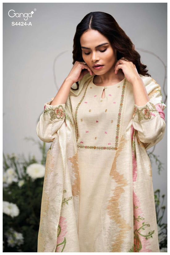 Ganga Fashion Airaah 4424