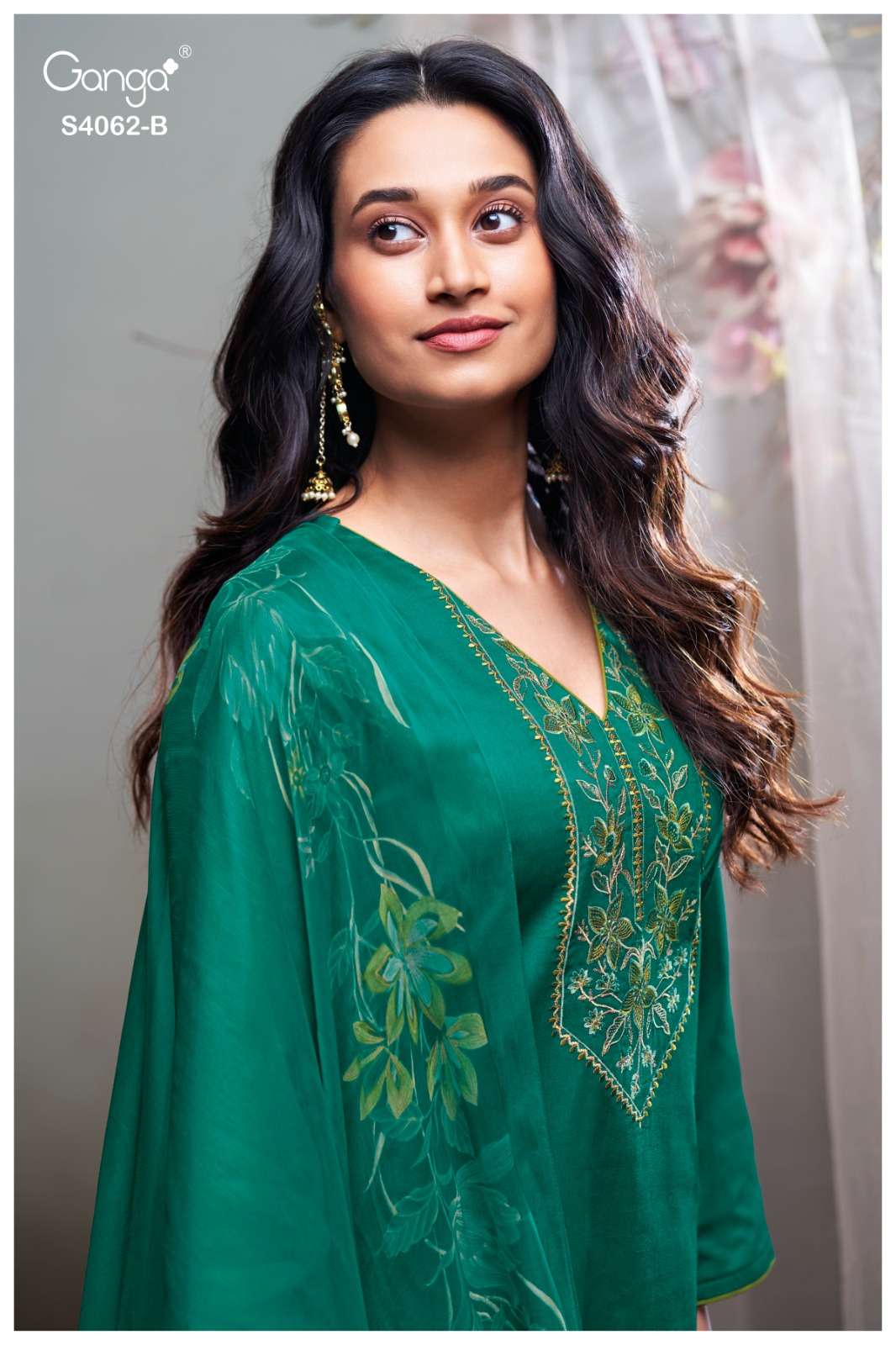 Ganga Fashion Izyra 4062