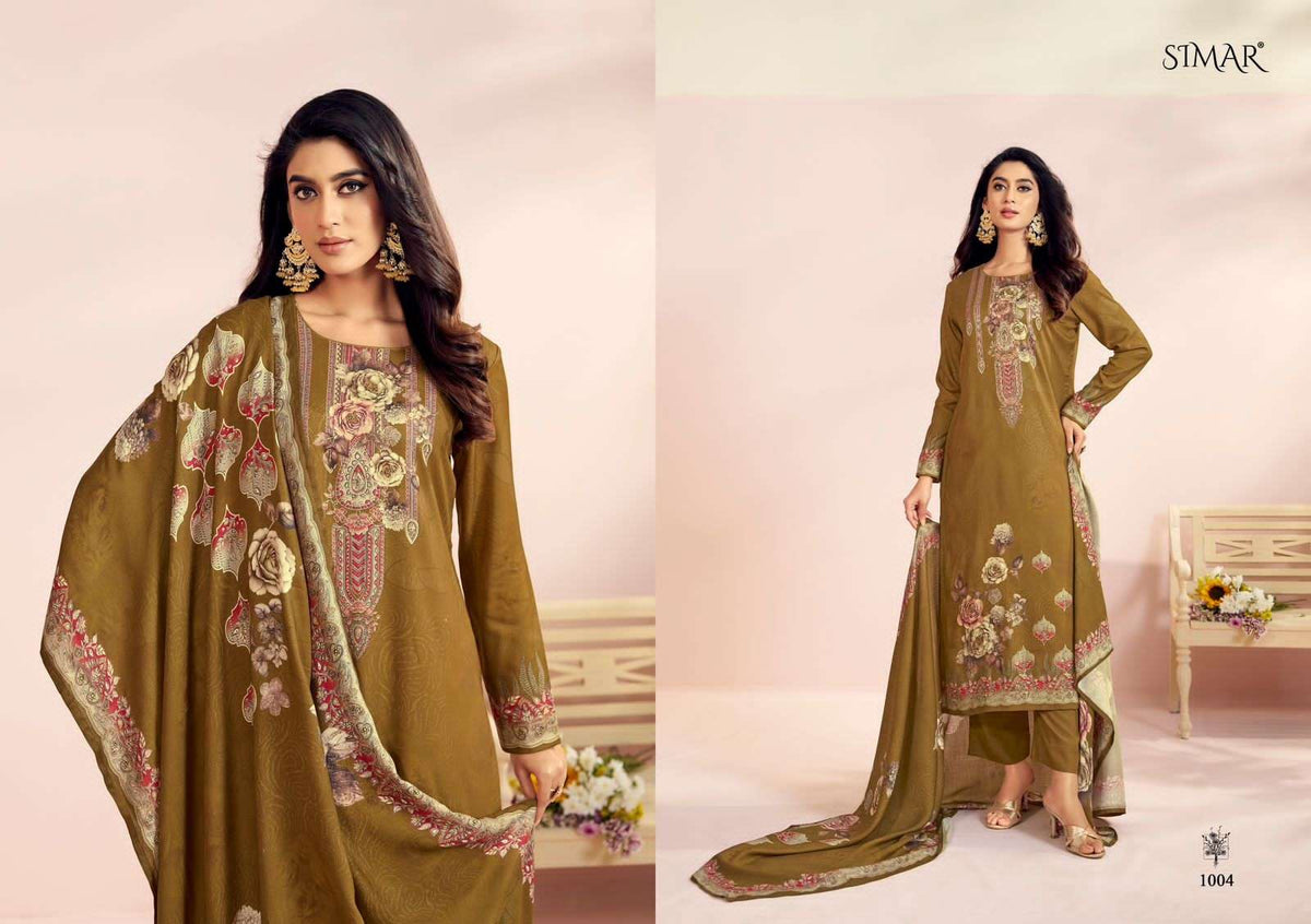 Glossy Simar Chamak