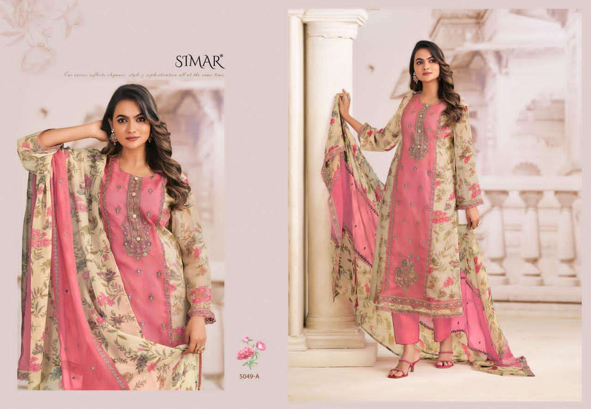 Glossy Charmi
