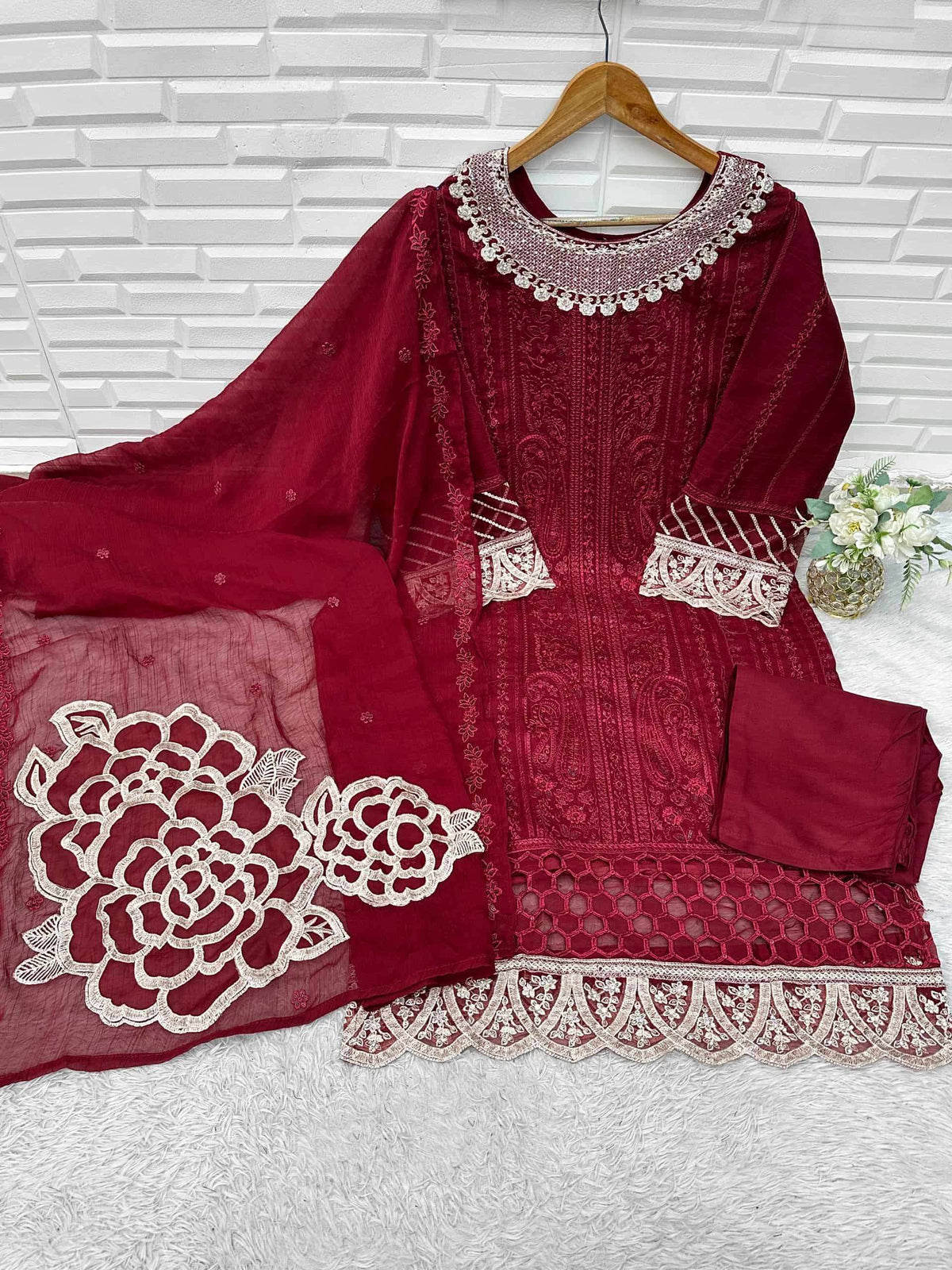 Hessa 2088 Chiffon Embroidered Pakistani Suit Set