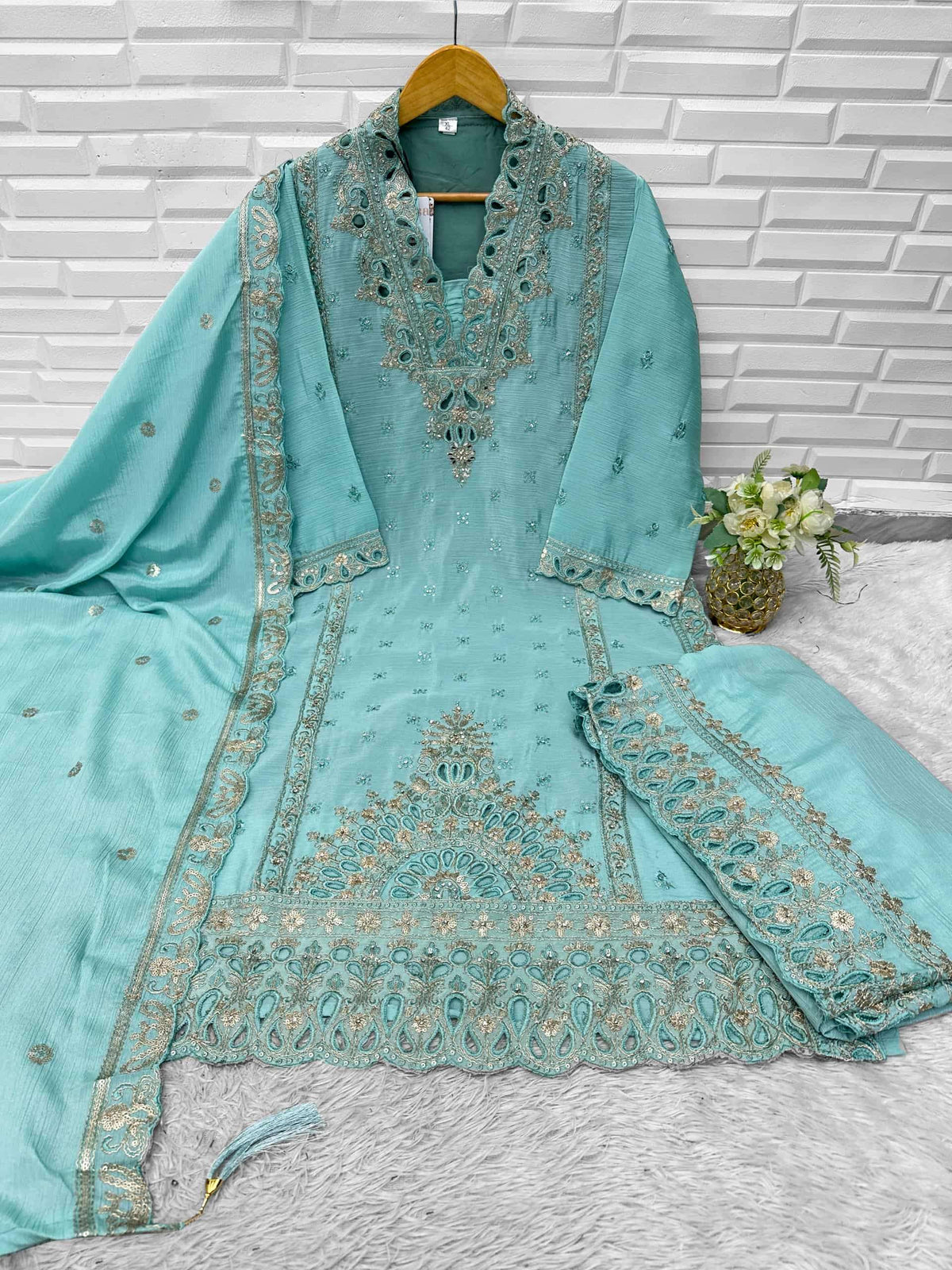 Hessa 3001 Chinon Pakistani Suit Set - Amrah Wholesale