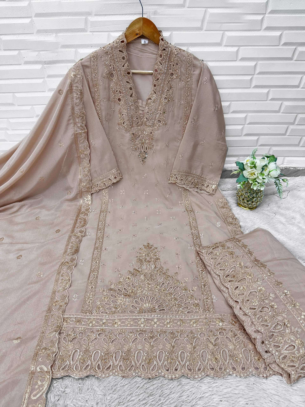 Hessa 3001 Chinon Pakistani Suit Set - Amrah Wholesale