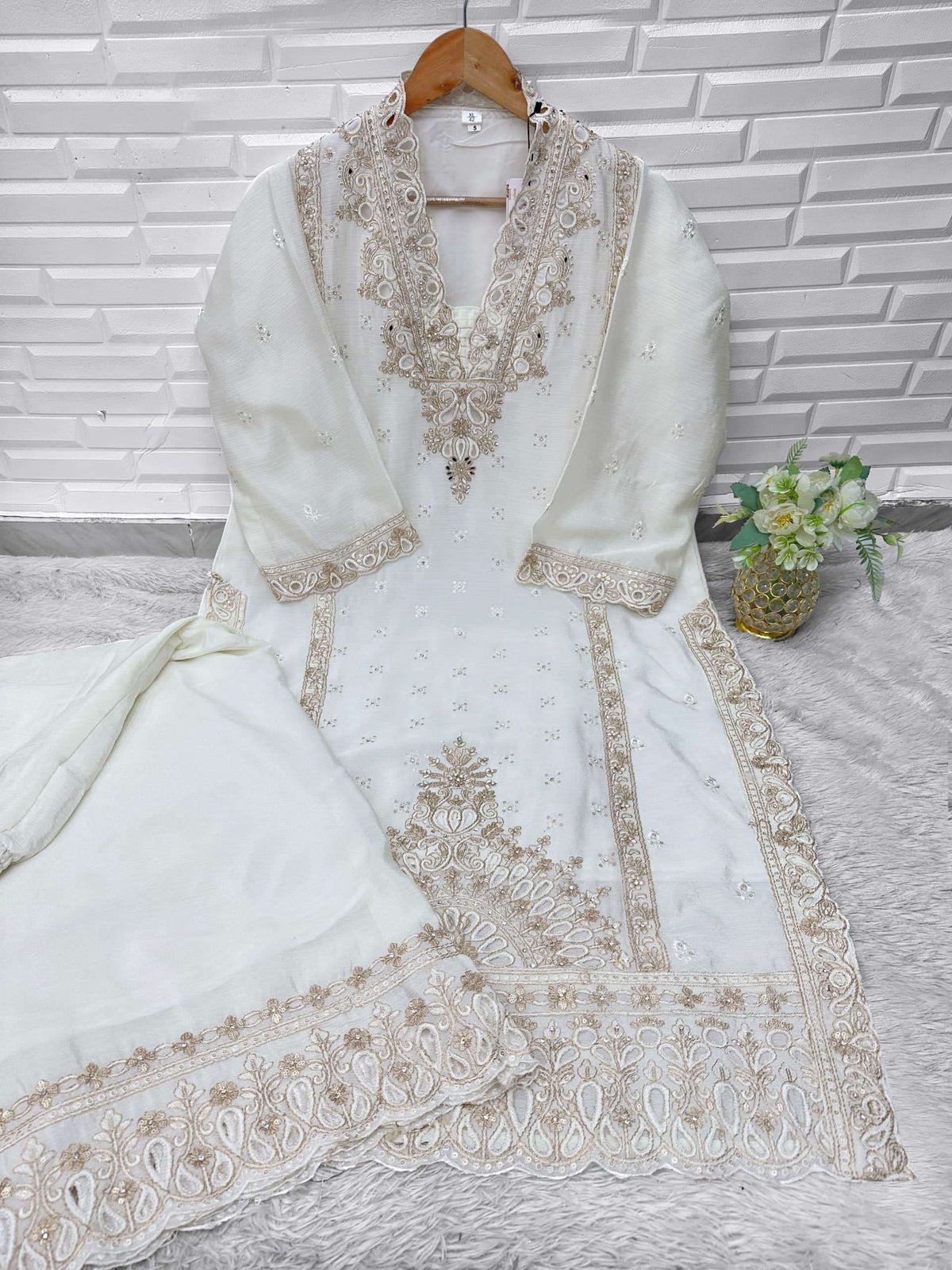 Hessa 3001 Chinon Pakistani Suit Set - Amrah Wholesale