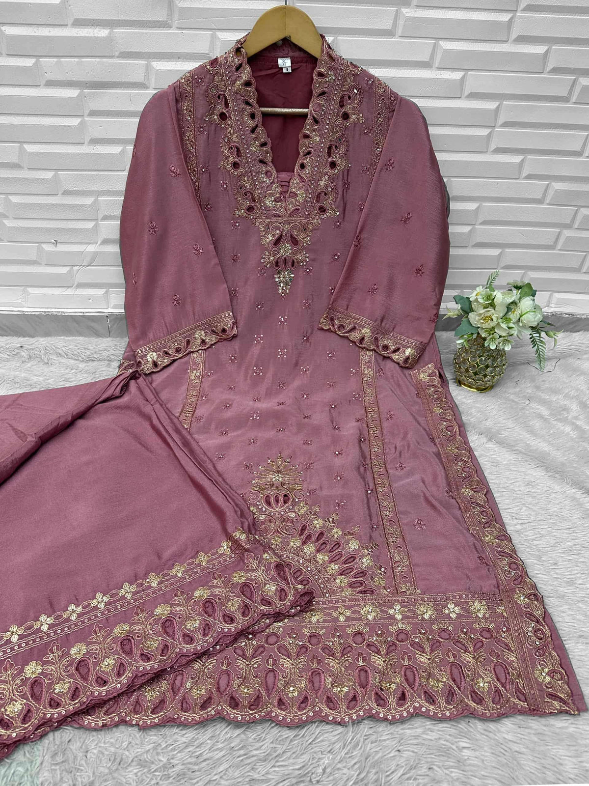 Hessa 3001 Chinon Pakistani Suit Set - Amrah Wholesale