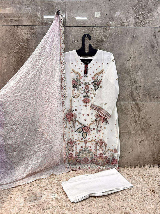 Hoor Tex HF-636 Chiffon Embroidered Pakistani Suit Set - Amrah Wholesale