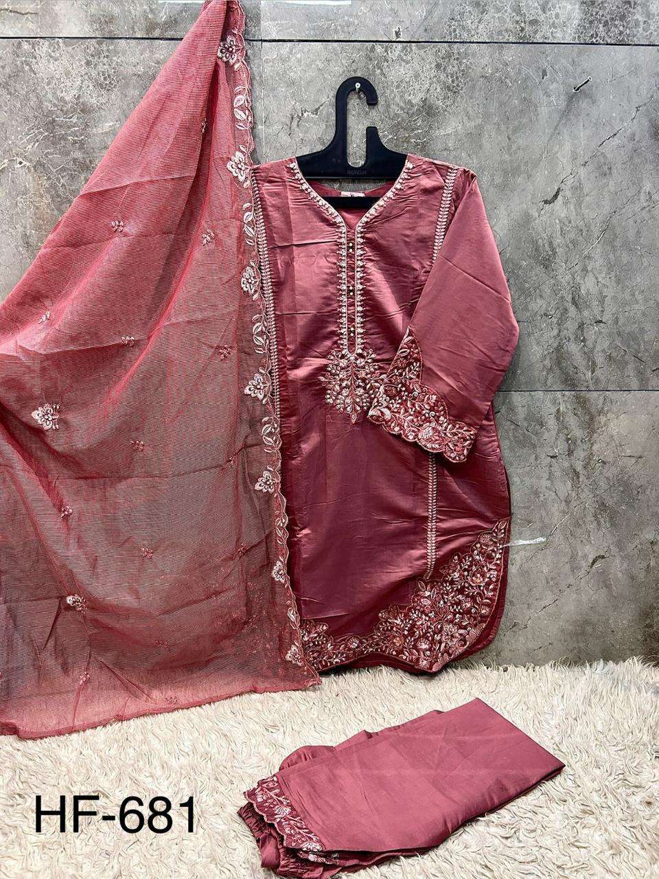 Hoor Tex HF-681 Viscose Embroidered Pakistani Suit Set