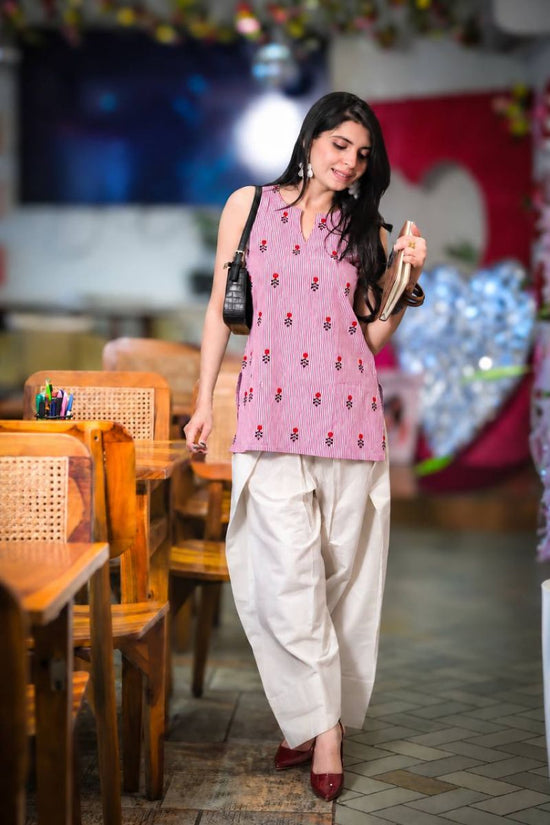 Amrah Wholesale Jf 3867 Khadi Cotton Short Kurti Set