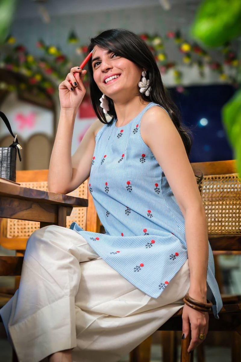 Amrah Wholesale Jf 3867 Khadi Cotton Short Kurti Set