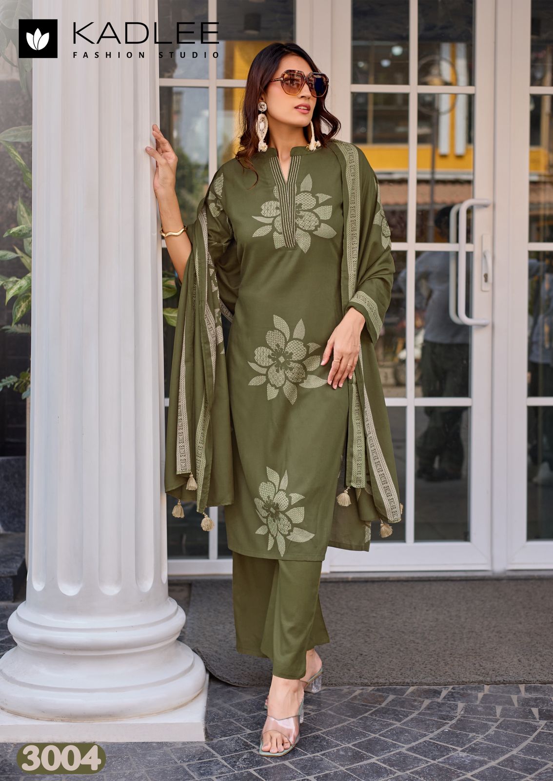 Kadlee Kasturam Rayon Print With Hand Worked Kurti Pant Dupatta Set