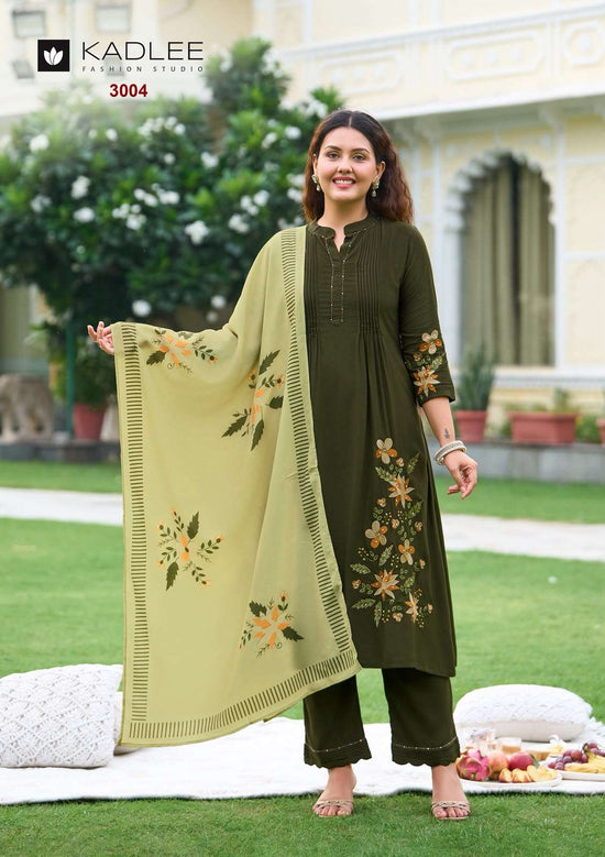Kadlee Saaj Rayon Printed Ready To Wear Salwar Suit