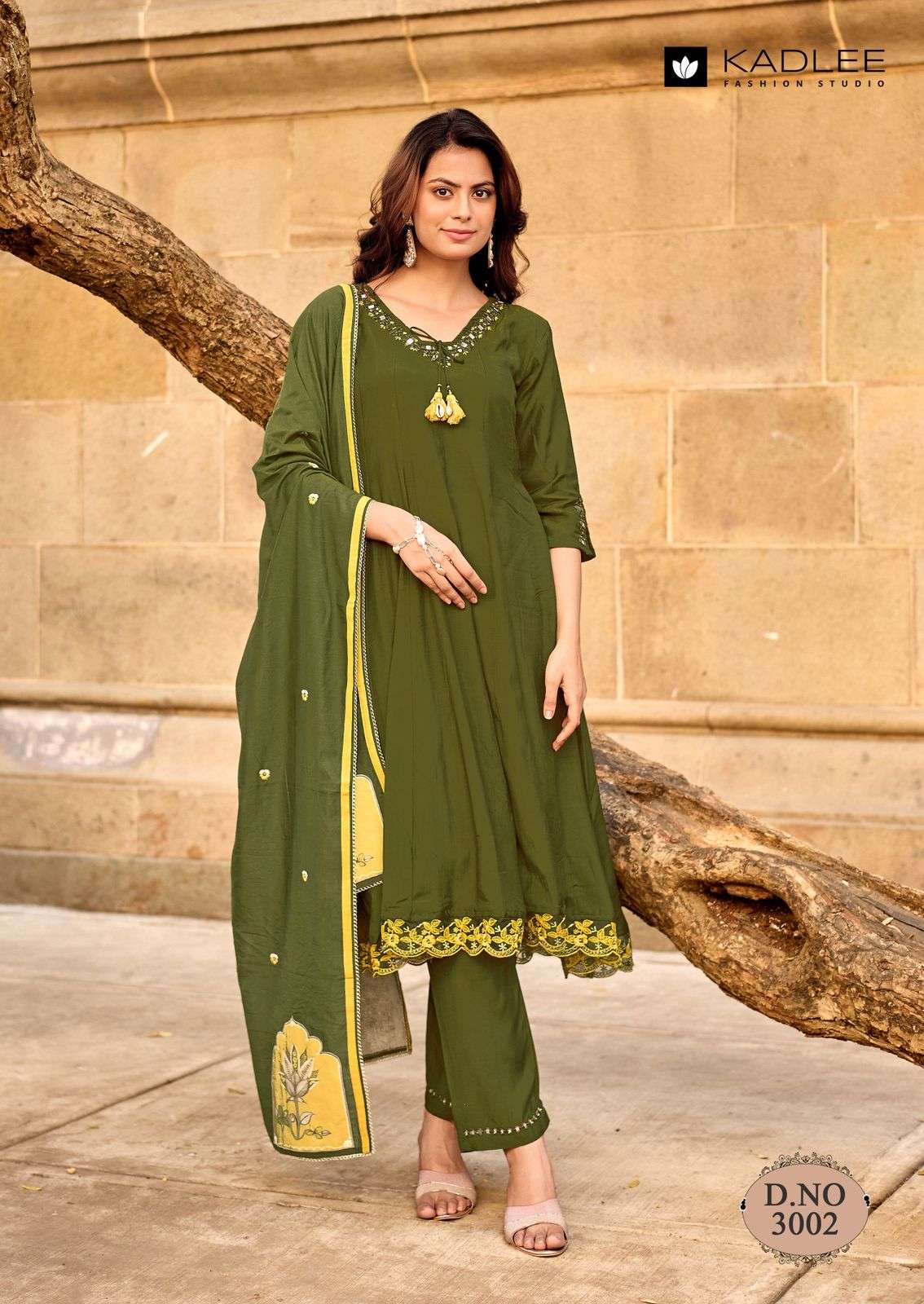 KADLEE SAIRAA Muslin Embroidered Salwar Suit Set