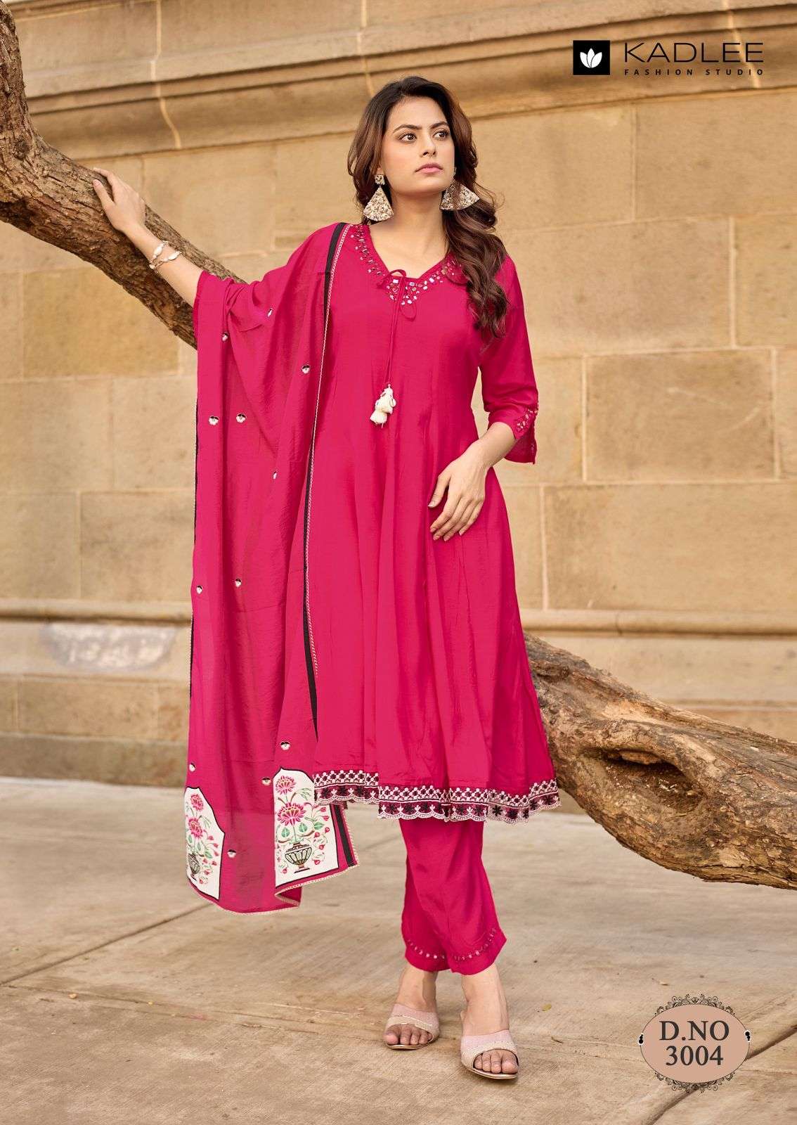 KADLEE SAIRAA Muslin Embroidered Salwar Suit Set