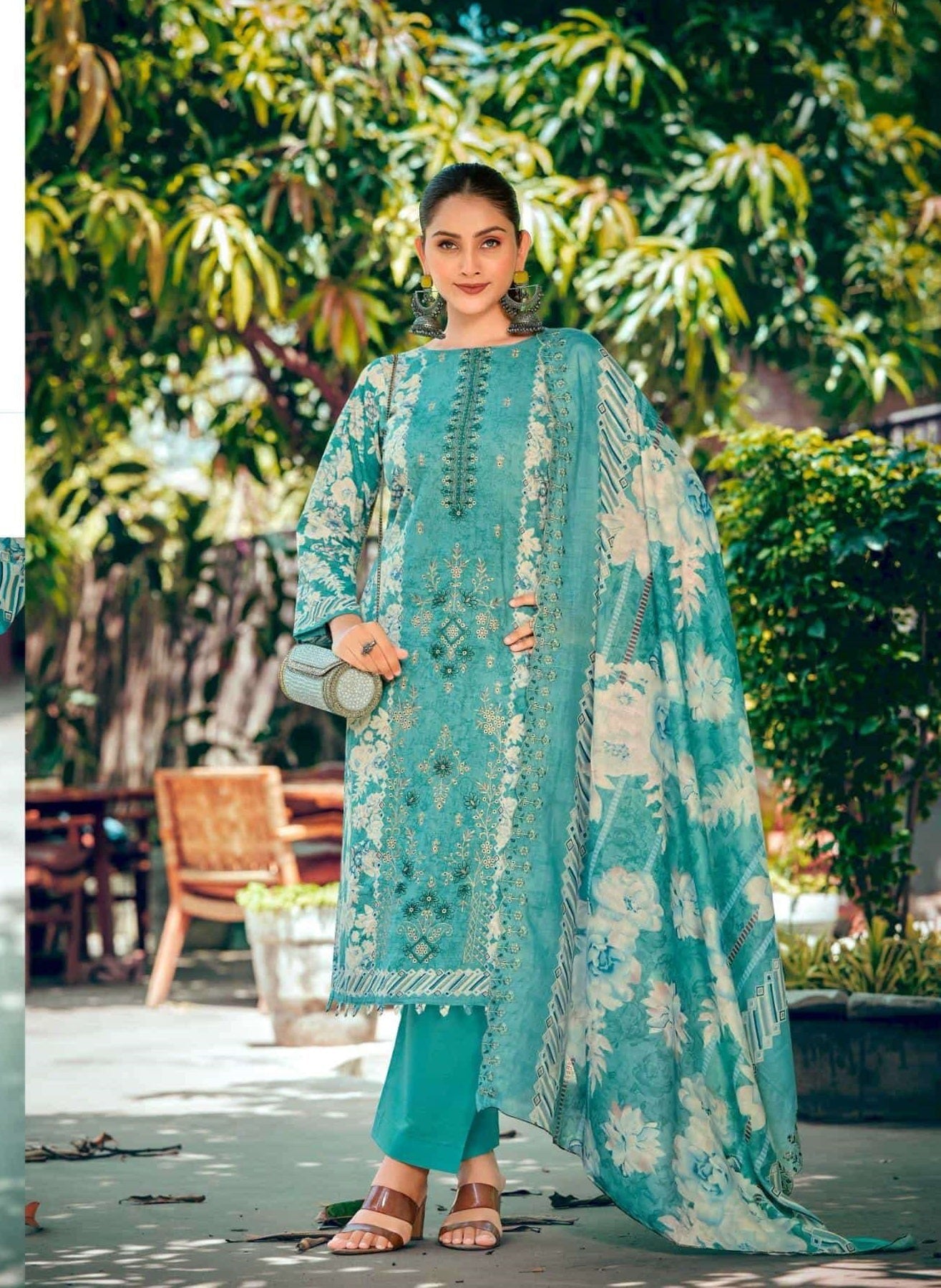 Kavyakala Bin Saeed Vol-9 Cambric Pakistani Suit - Amrah Wholesale