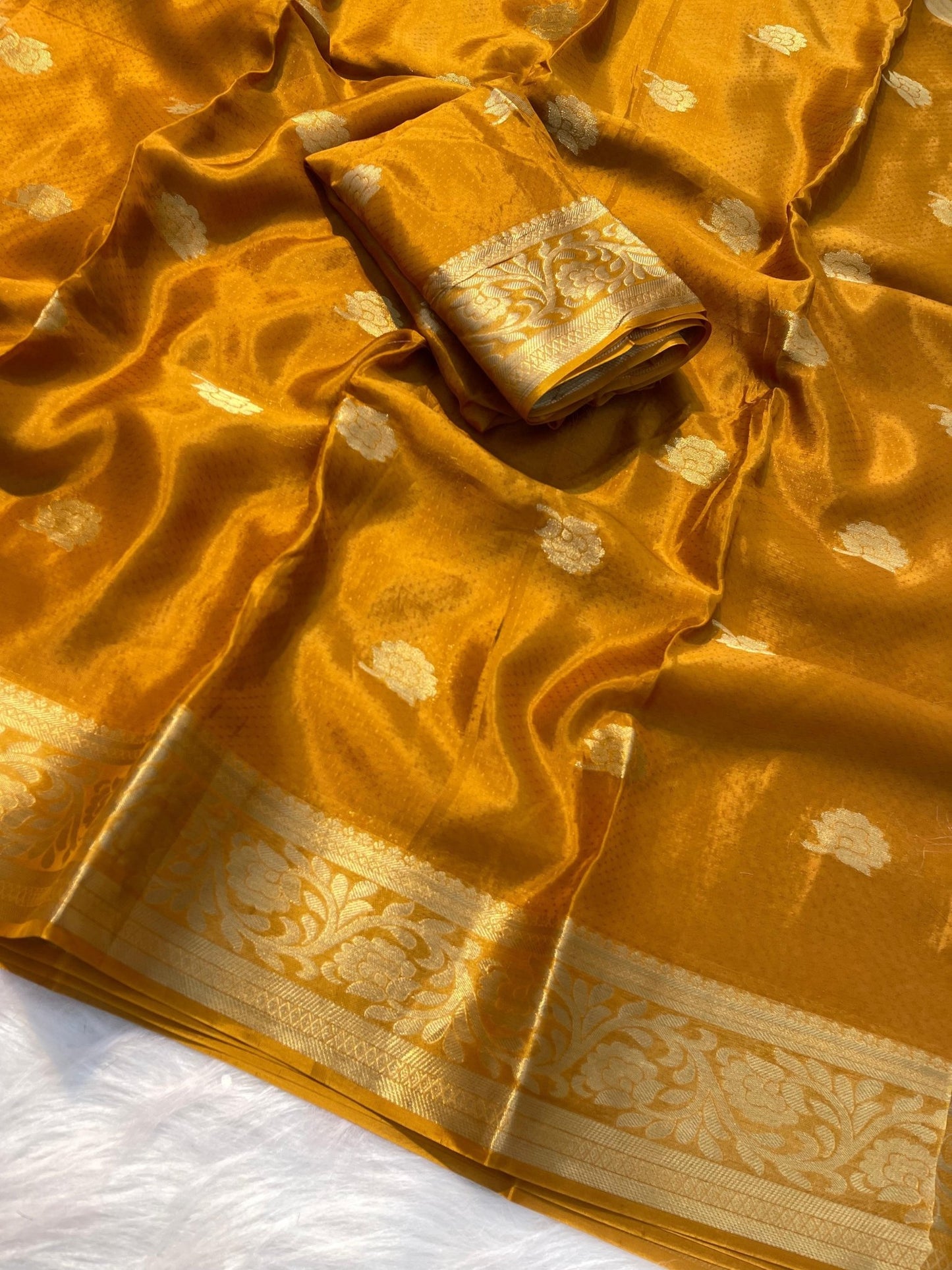 Kc 220 Pure Viscose Mysore Crepe Zari Weaving Saree - Amrah Wholesale