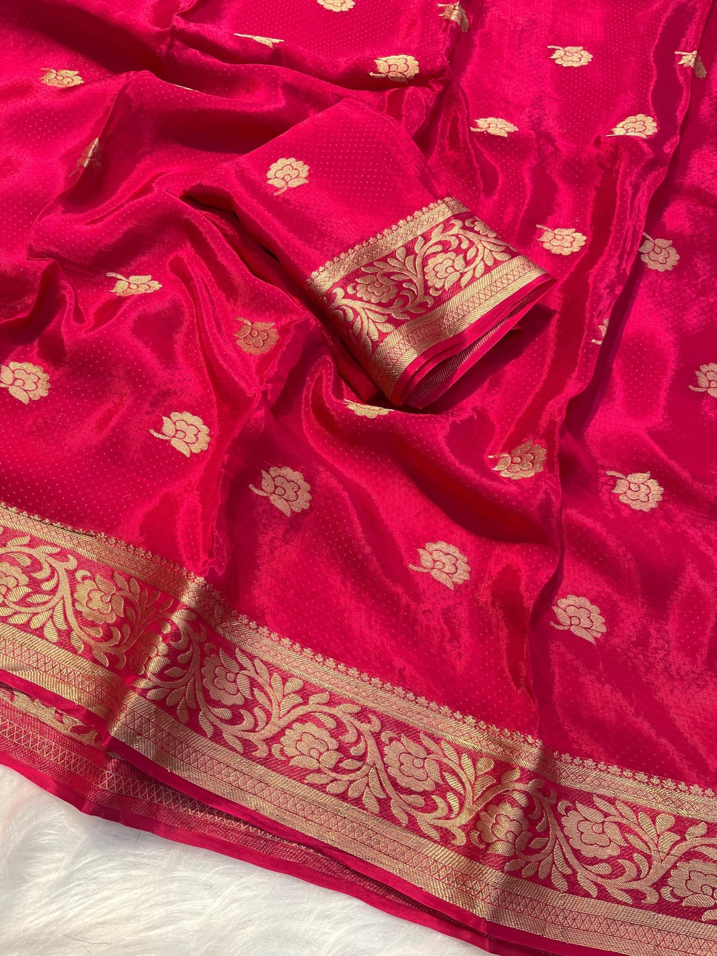 Kc 220 Pure Viscose Mysore Crepe Zari Weaving Saree - Amrah Wholesale