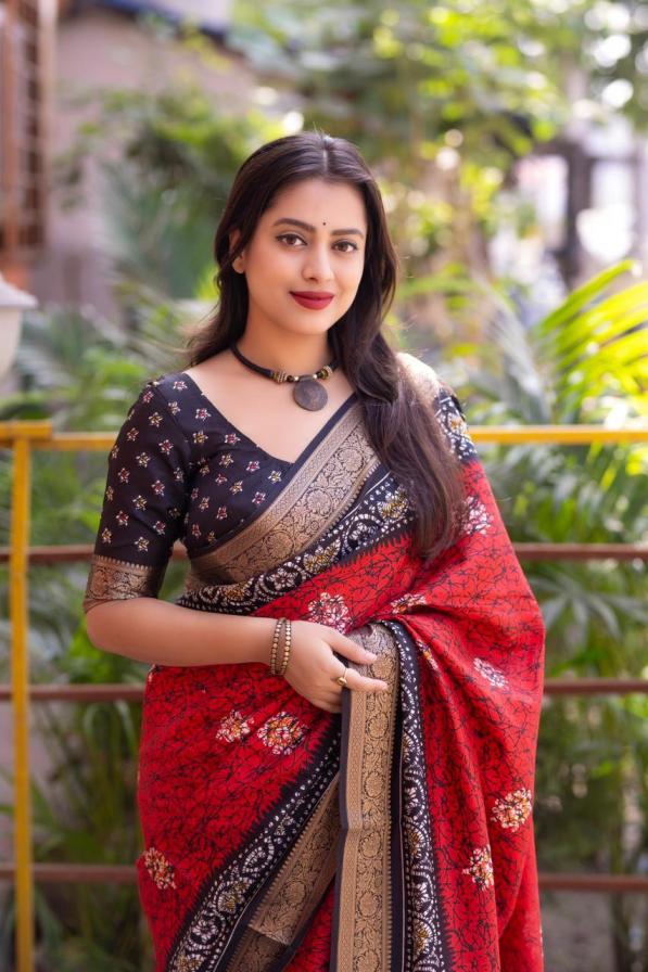 KC 279 Mohini Crack Batik Cotton Crape Saree