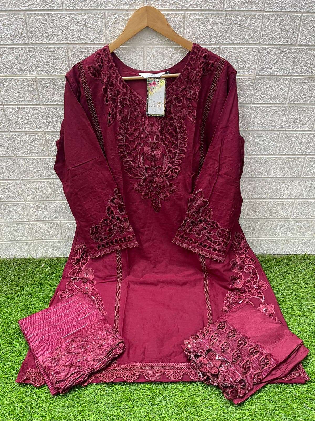 Laxuria Trendz 1546