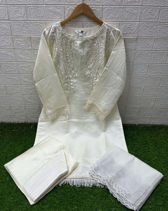 Laxuria Trendz 1605