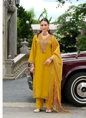 Lily And Lali Ibadat