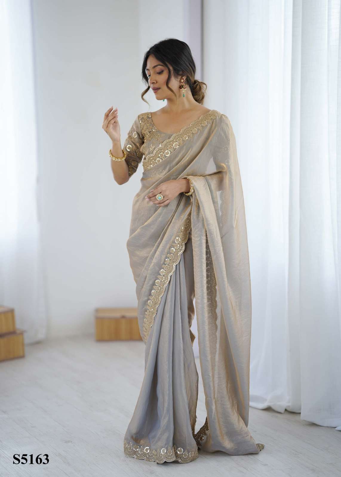 Mahotsav Kaveri Fandy Satin Embroidered Saree