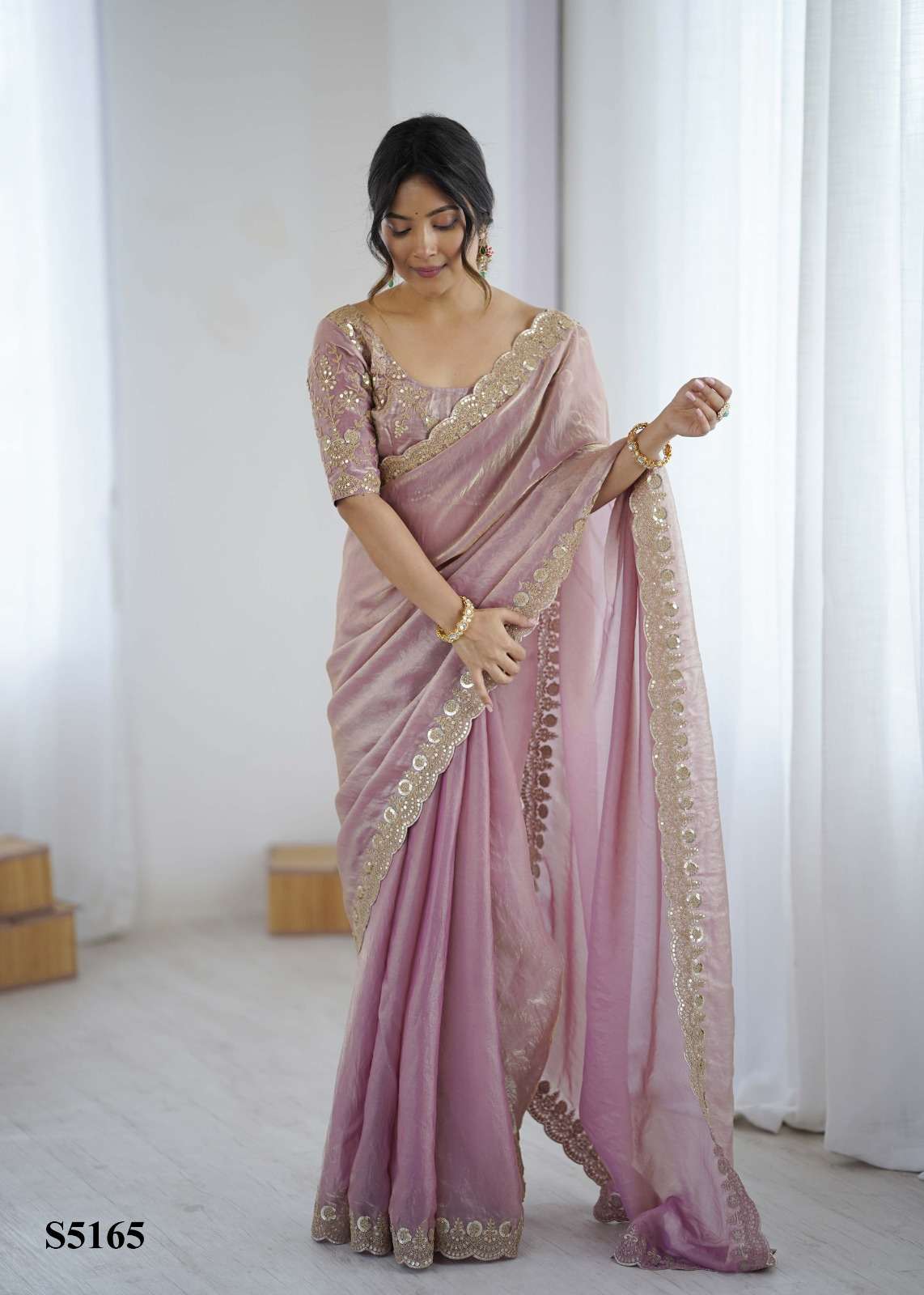 Mahotsav Kaveri Fandy Satin Embroidered Saree