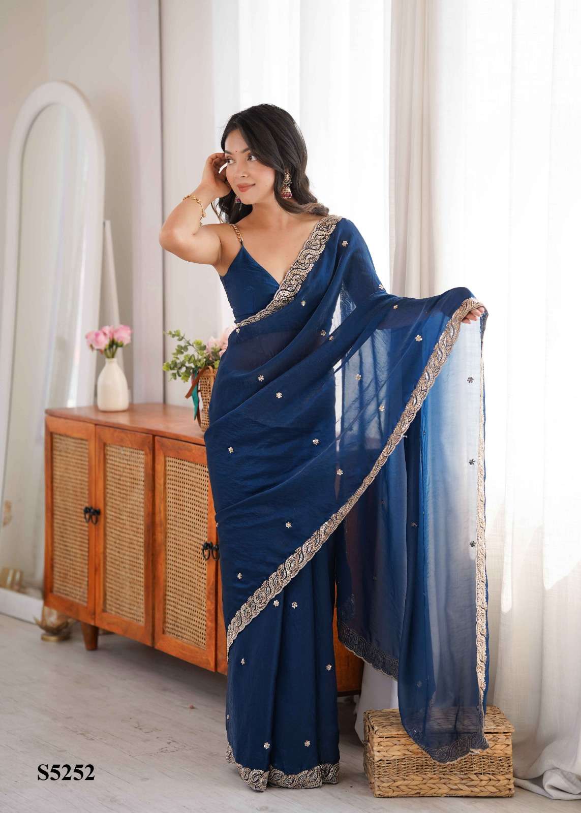 MAHOTSAV MALINI Fandy Satin Embroidery Premium Sarees