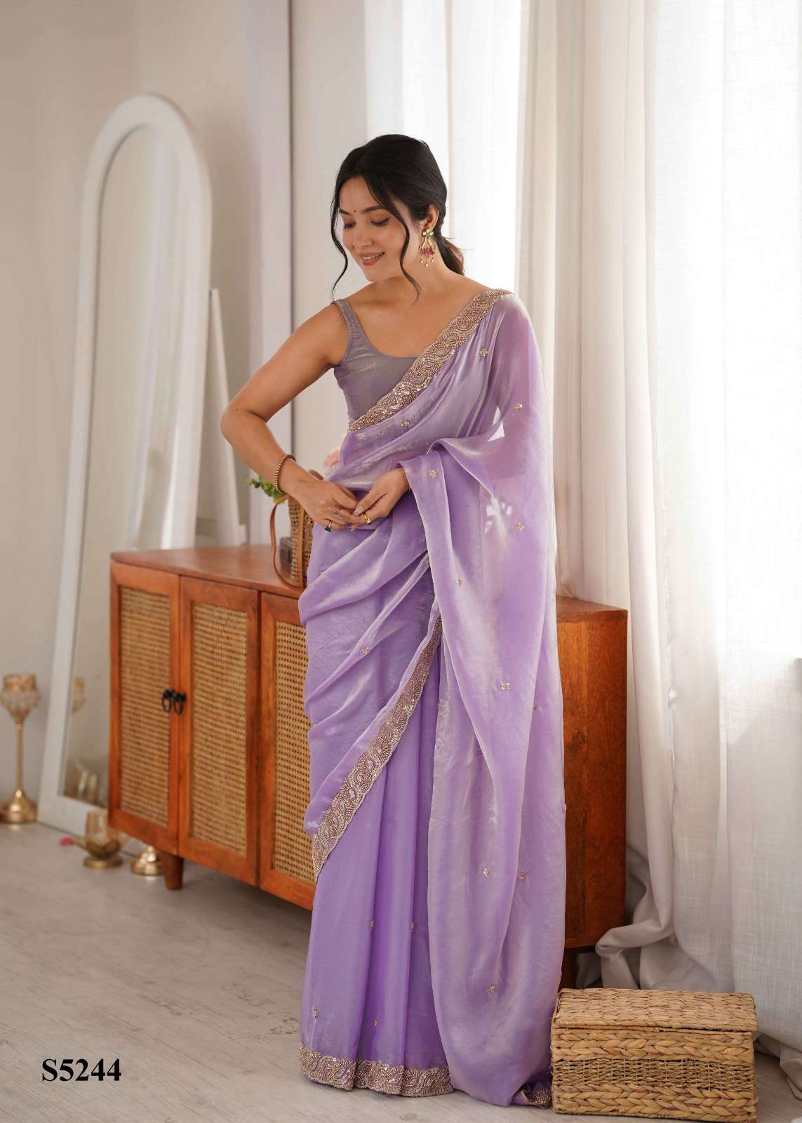 MAHOTSAV MALINI Fandy Satin Embroidery Premium Sarees