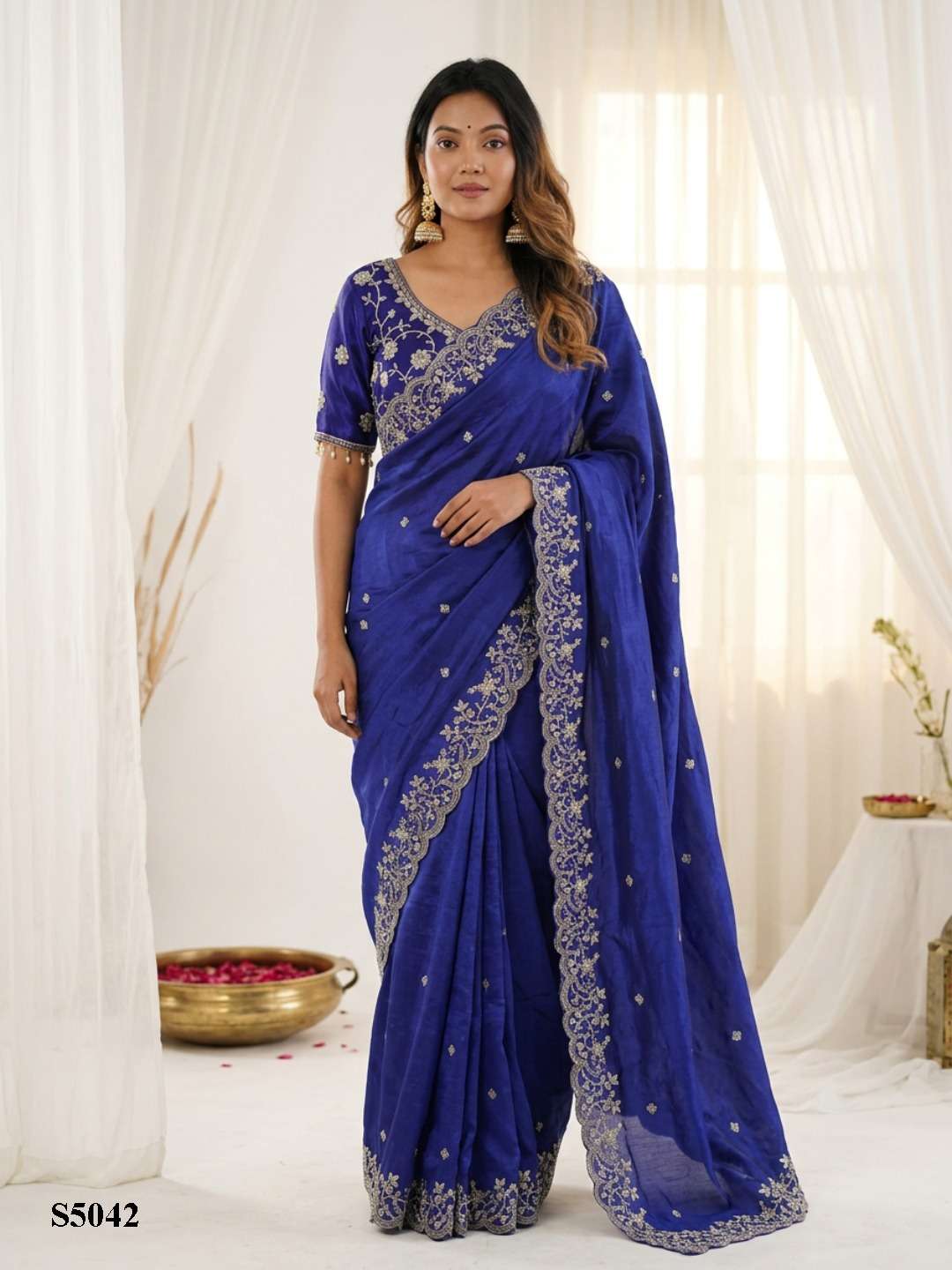 MAHOTSAV PRANAVI Satin Printed Saree with Satin Blouse