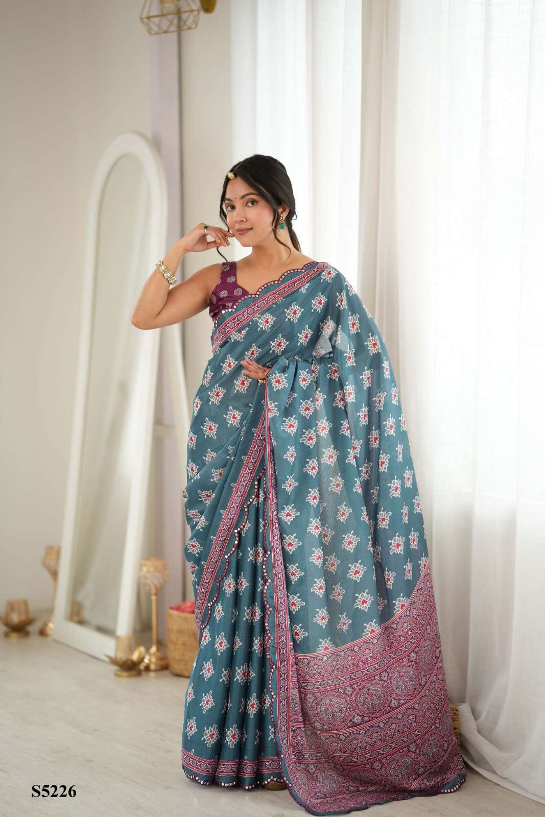 MAHOTSAV RAHA Chinon Printed Premium Sarees