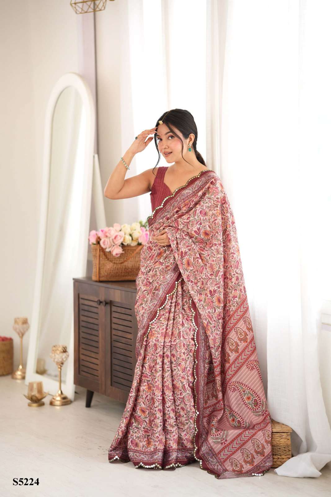 MAHOTSAV RAHA Chinon Printed Premium Sarees