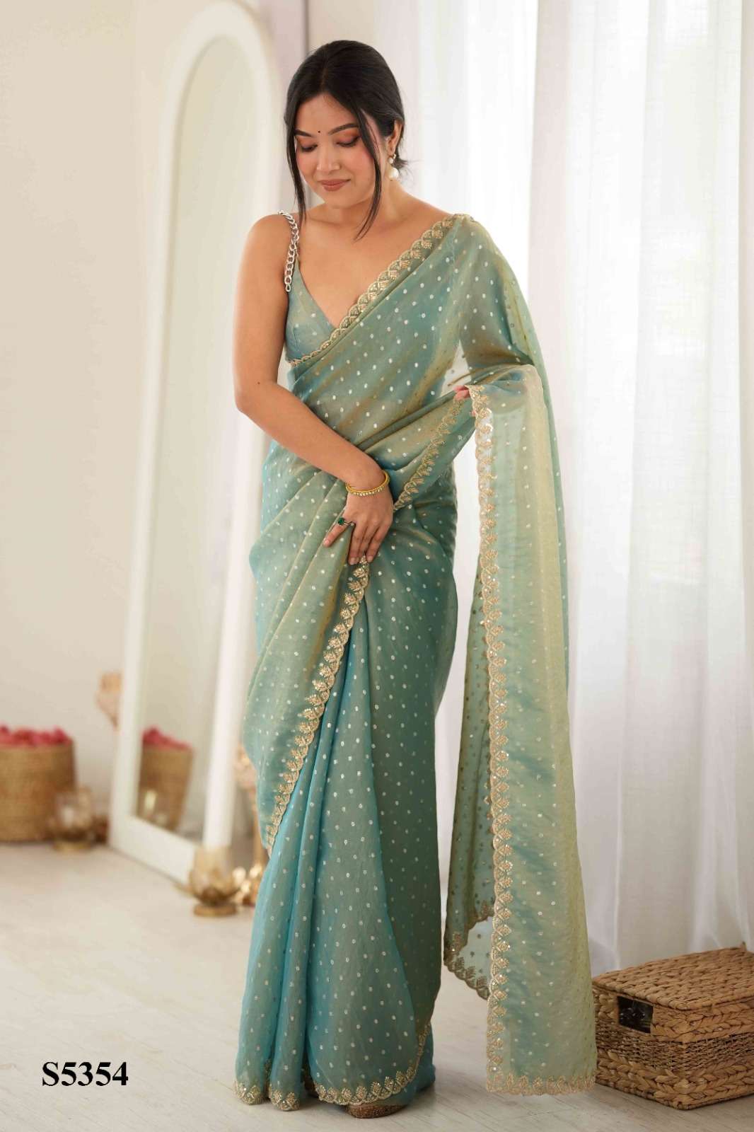 MAHOTSAV RHEA Moss Butti Printed Sarees