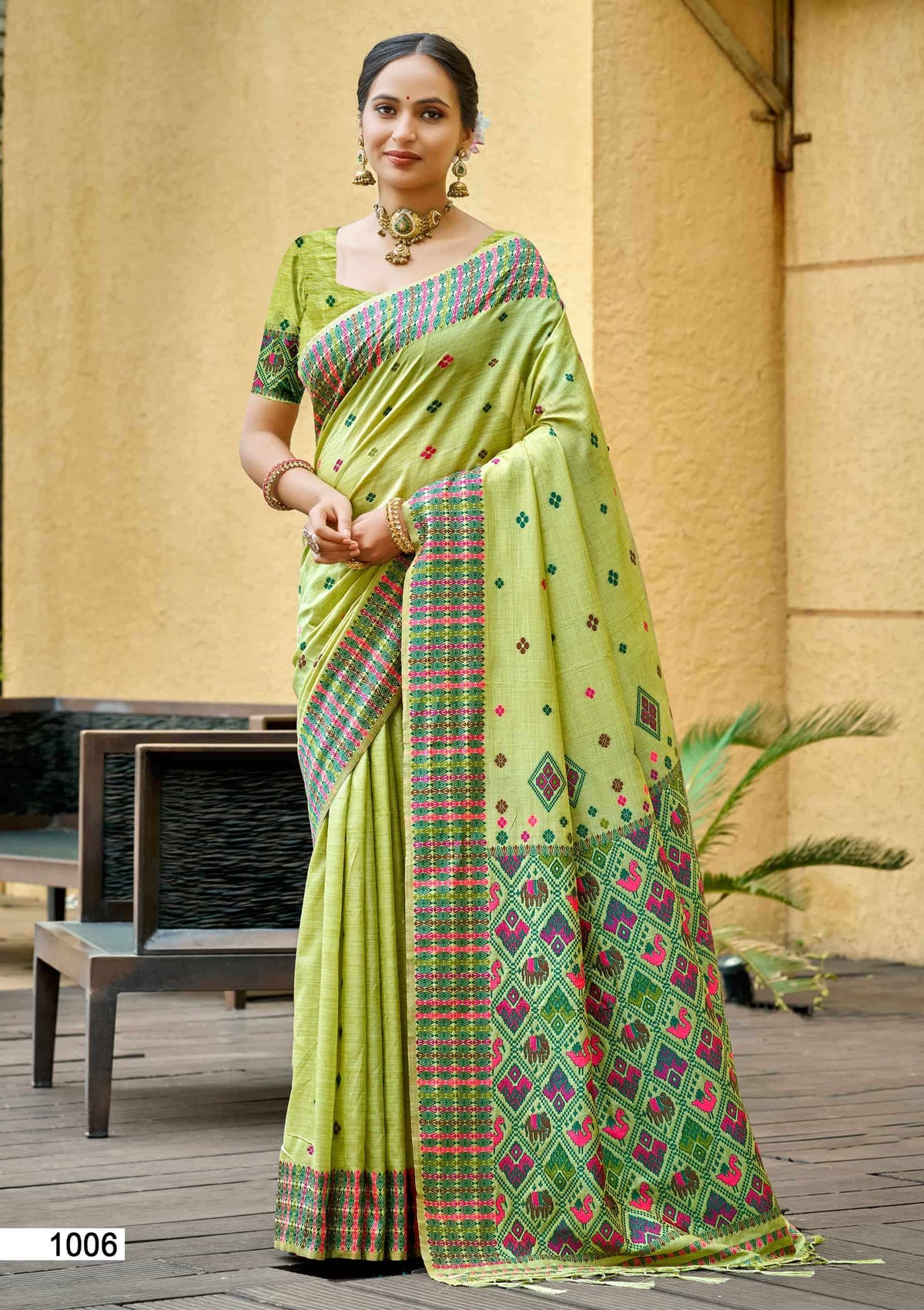 Bunawat Glorius Silk Assam Silk Saree